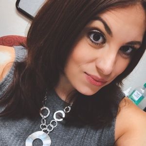 Meet your Posher, Amy